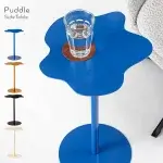 水たまりのようなサイドテーブル